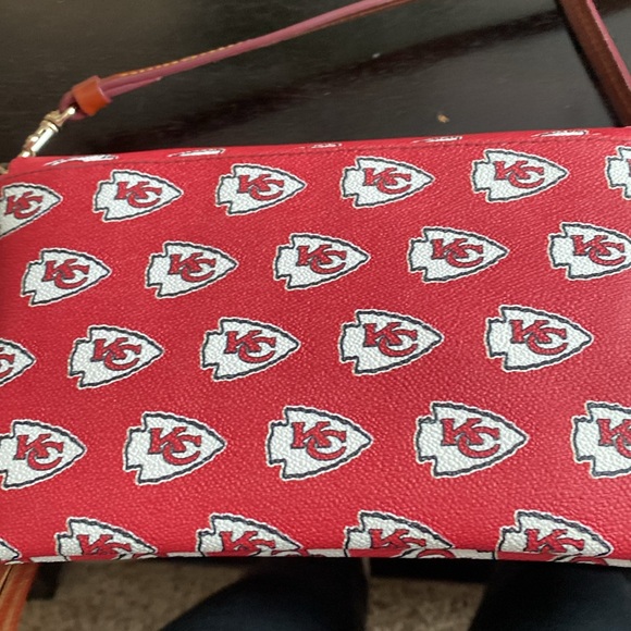 Sold - Picture 5 of 8